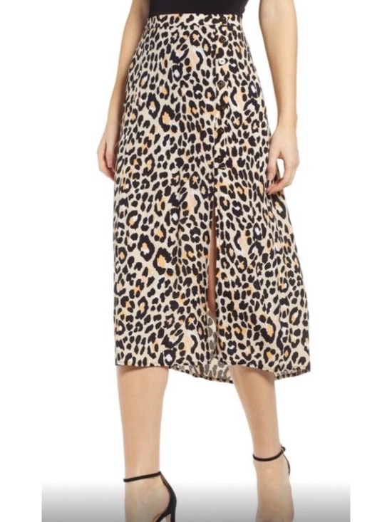 Astr Dresses & Skirts - Astr The‎ Label Leopard Print Midi Skirt in Tan, Black and Cream
